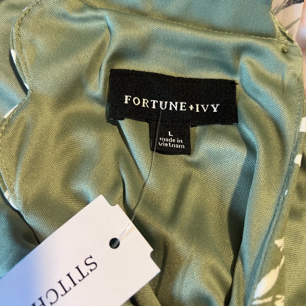 Fortune & Ivy Floral Green Sleeveless Dress - Picture 3 of 6